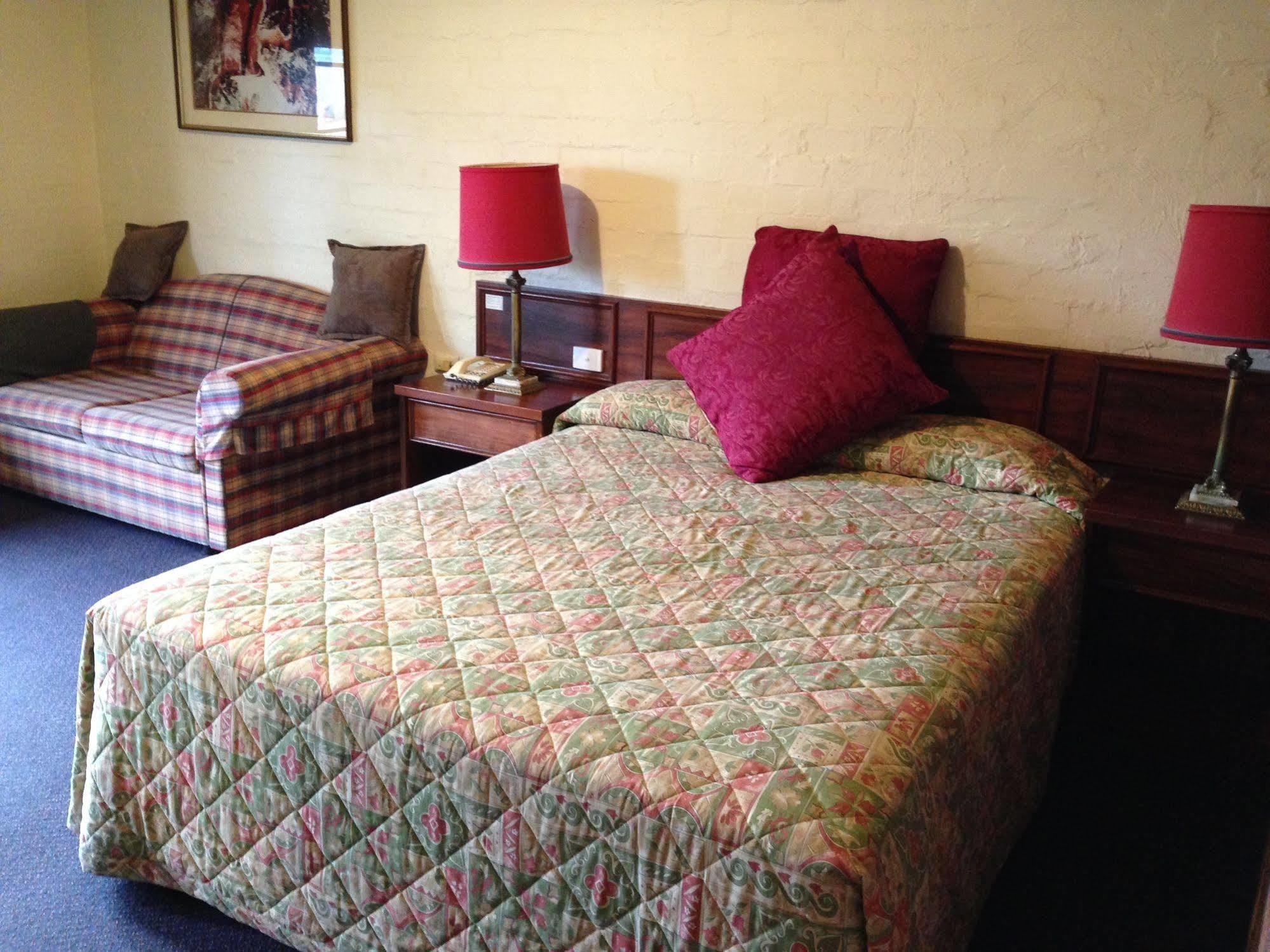 Seaton Arms Motor Inn Albury Extérieur photo
