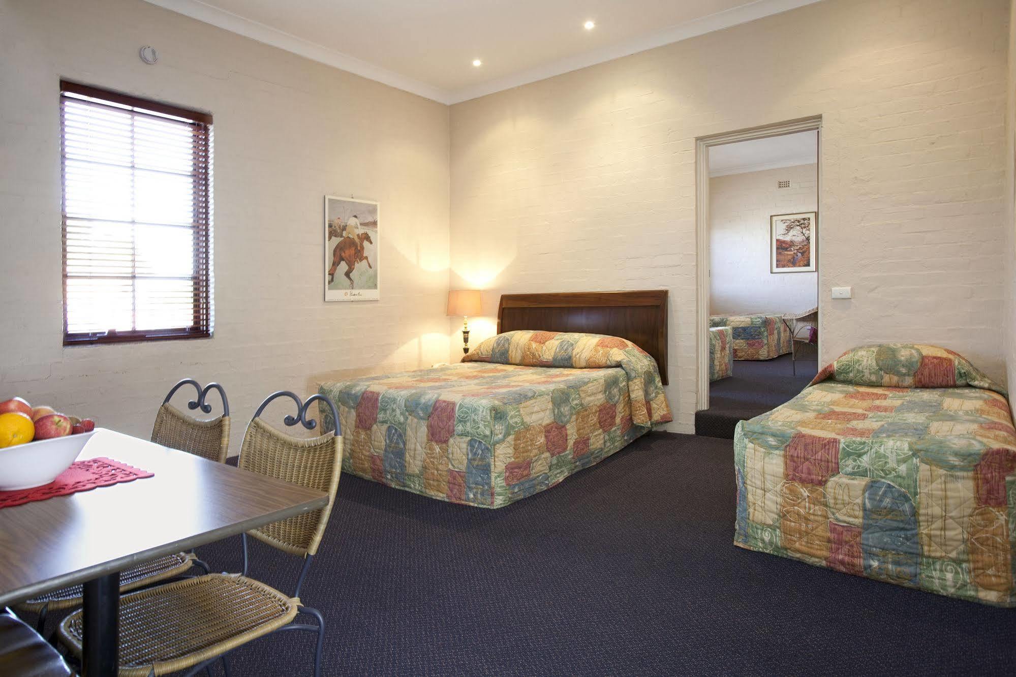 Seaton Arms Motor Inn Albury Extérieur photo